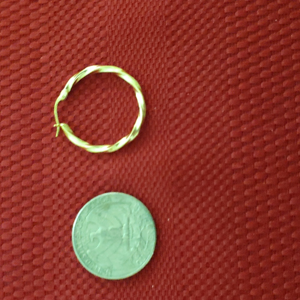 18k gold over 925 sterling hoops NWT - Picture 2 of 4